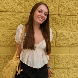 Meet your Posher, Emilie